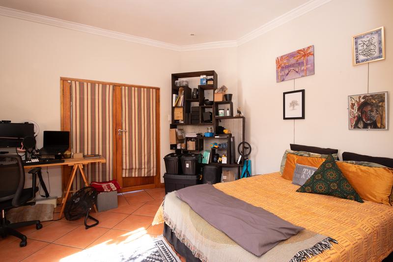 5 Bedroom Property for Sale in Fish Hoek Western Cape